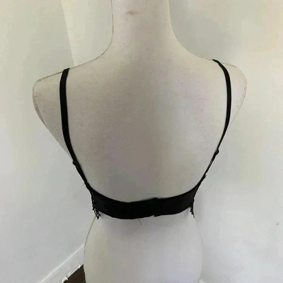 Dolls kill dark morphine eyes velvet bra. - Picture 3 of 3